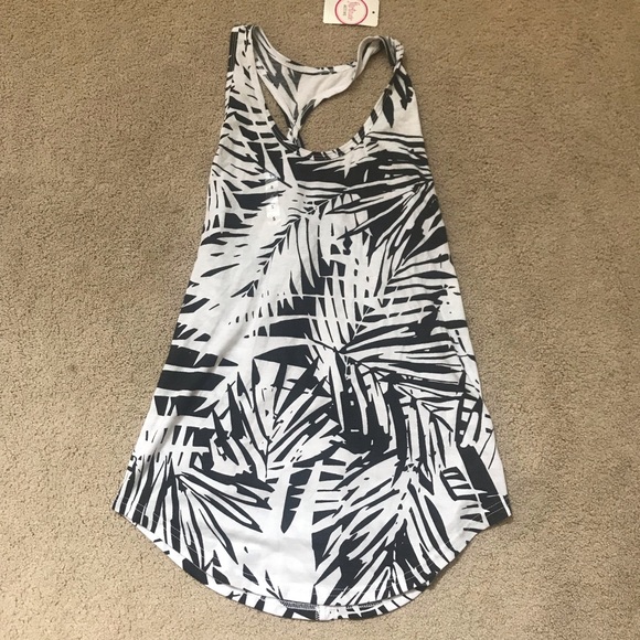 flirtitude Tops - BOGOFREE! Flirtitude Black Patterned Tank